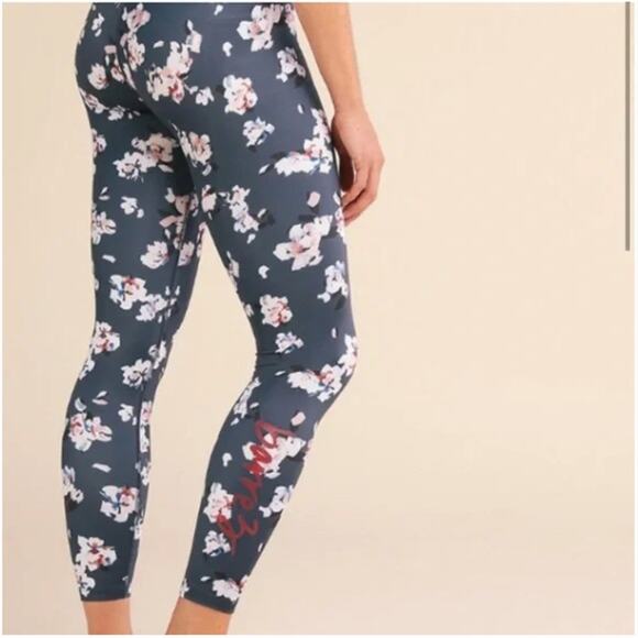 BEYOND YOGA x  Barre3 Floral High Waisted Leggings // XS - Picture 1 of 9
